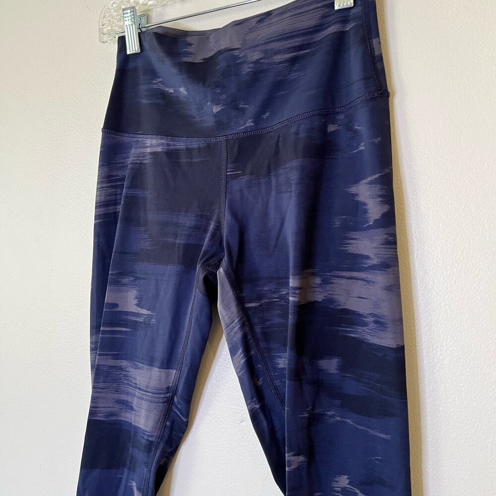 Lululemon Crop Leggings Blue Abstract Size 6